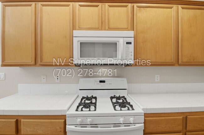 Building Photo - SE!! 4 Bedrooms!! Single Story!!! 3 Car Garage!!! Gated!! Water Conditioner!! All Appliances!!! F...