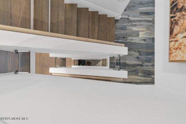 Building Photo - 985 Ocean Ave