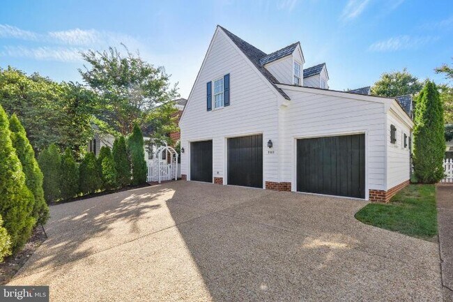 Building Photo - 9880 Palace Green Way