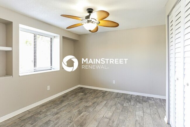 Building Photo - 3 Bedroom Pet-Friendly Home in New Port Richey, FL with Main Street Renewal