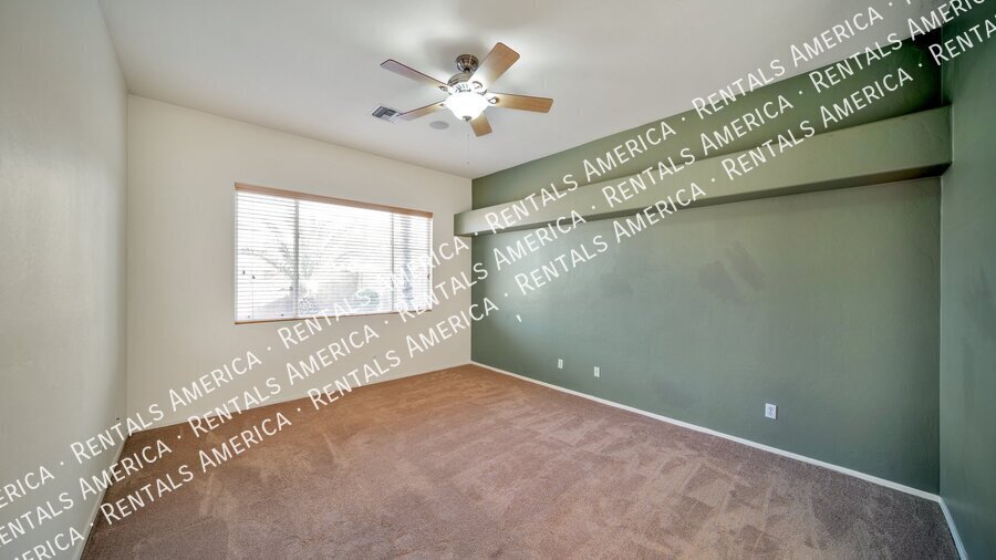 Building Photo - 76 N Desert Stream Dr