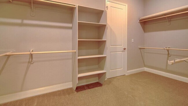 Building Photo - Granville Home for Rent in Deauville East, Clovis, CA