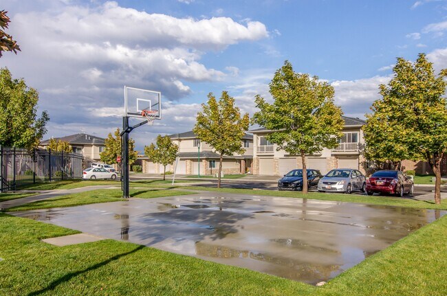 Building Photo - 4894 Aspen Springs Dr