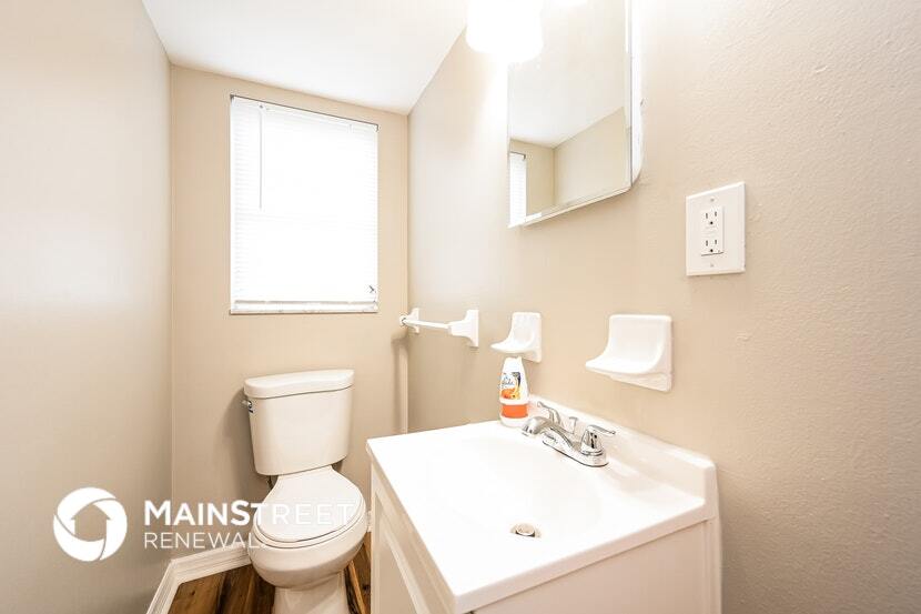 Building Photo - 1320 49th Street N