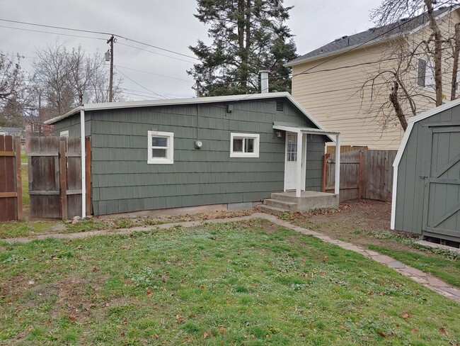 Building Photo - One Bedroom Home in Midtown CDA