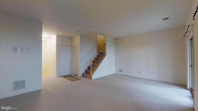 Building Photo - 2503 James Monroe Cir