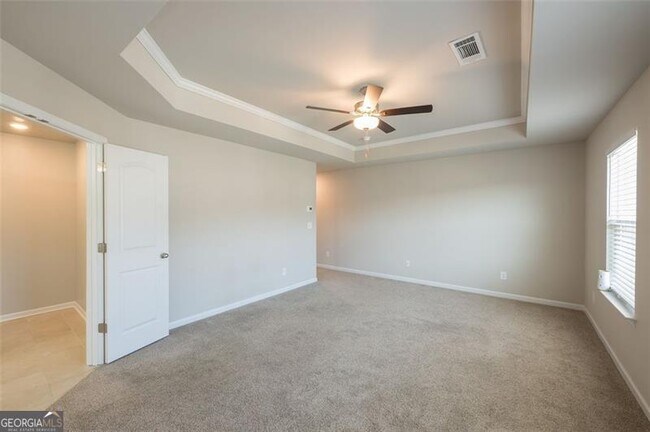 Building Photo - 1526 Fern Ridge Ln