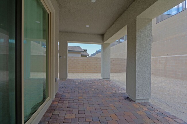 Building Photo - New Home in Summerlin 55+ Community