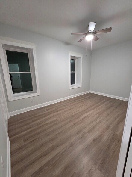 Building Photo - 840 2nd St