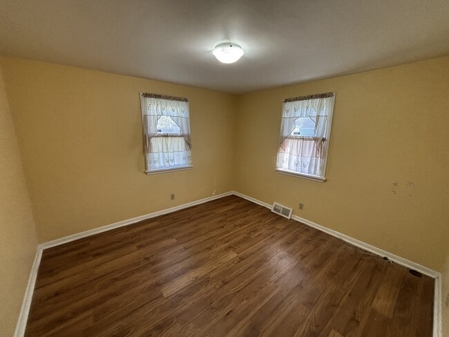 Building Photo - 3308 Harmont Ave NE