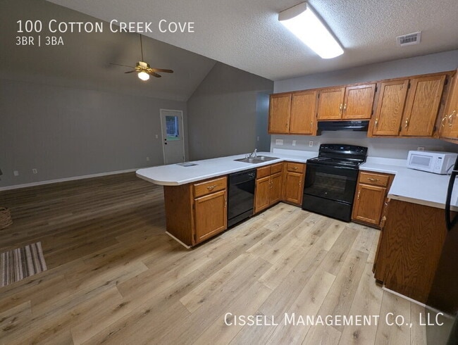 Building Photo - 100 Cotton Creek Cove