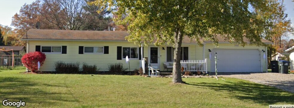 Building Photo - 2042 Byron Dr