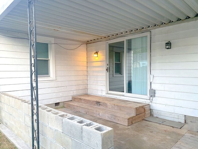 Building Photo - 2 bedroom 1 bath home
