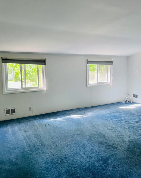 Building Photo - 60 Voorhis Pl