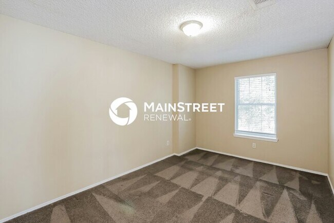 Building Photo - 3 Bedroom Pet-Friendly Home in Duncanville, TX with Main Street Renewal