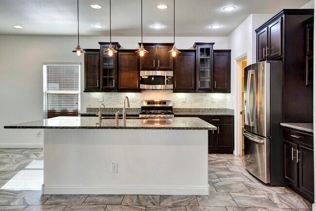 Building Photo - 1751 W Desperado Way