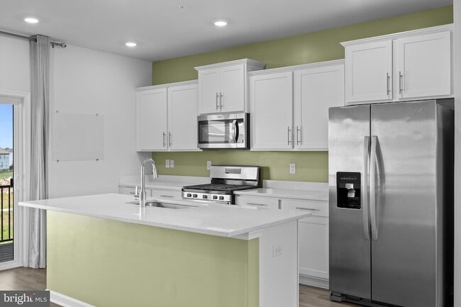 Building Photo - 813 Bond St