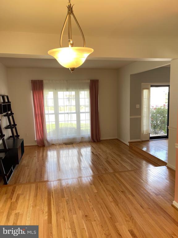 Building Photo - 11222 Bel Aire Ct