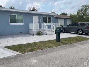 Building Photo - Pool House and an Apartment for the price ...
