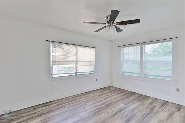 Building Photo - 1174 S Willis St