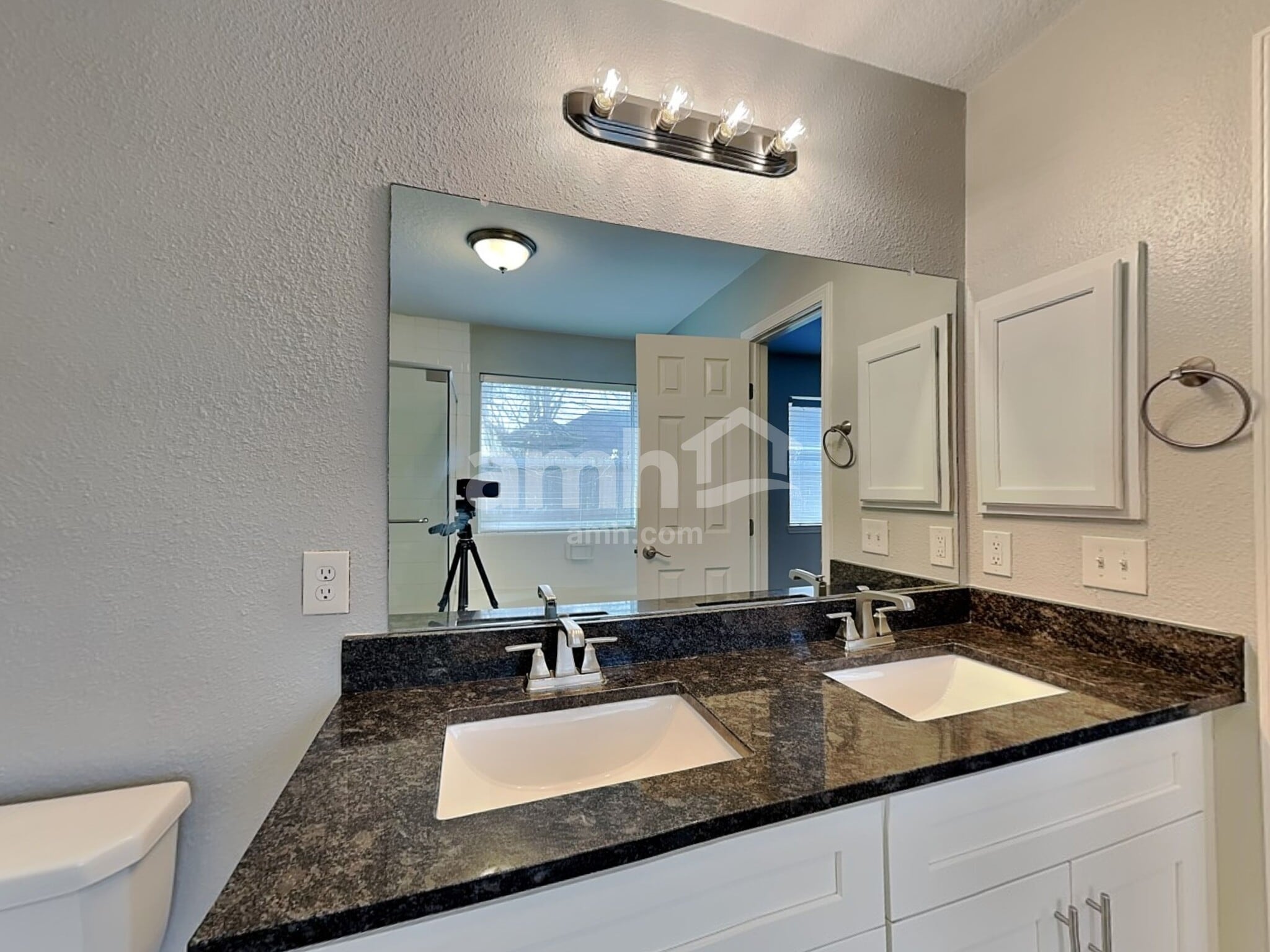 Building Photo - 5010 Chase Mountain Dr