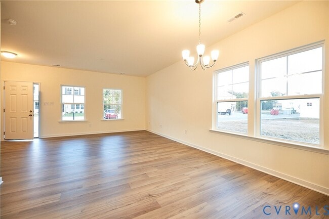 Building Photo - 240 Greenpark Rd