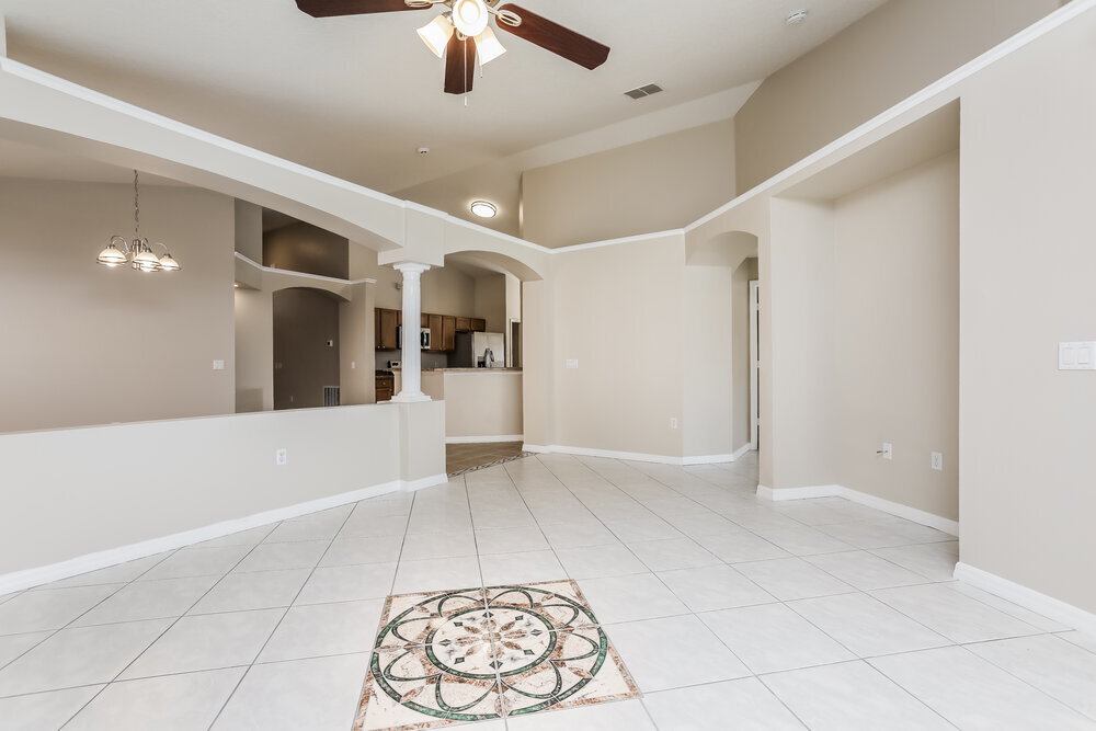 Building Photo - 108 Thornbury Ln