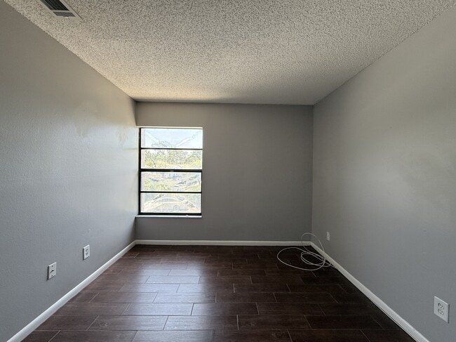 Building Photo - 4819 Puritan Cir