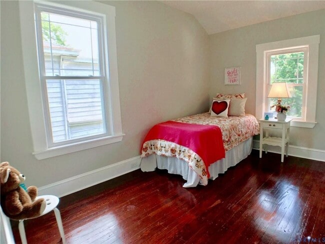 Building Photo - Beautifully renovated 2-story home with ensuite near Brookland Park Blvd