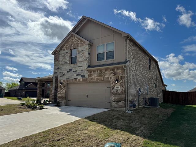 Building Photo - 910 Rosebud Trl