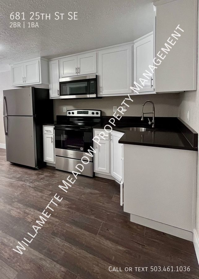 Primary Photo - 681 25th St SE