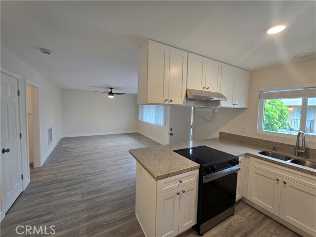 Building Photo - 6051 Lemon Ave