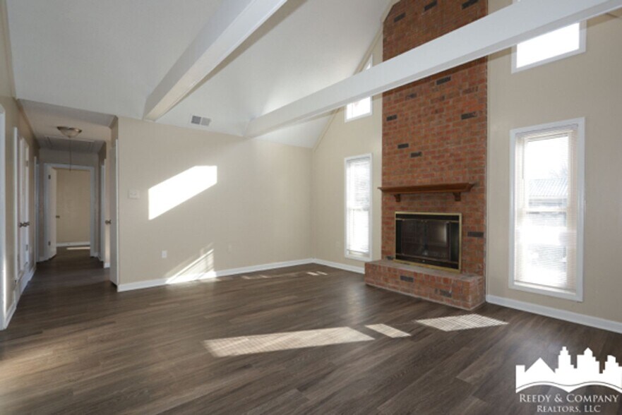 Building Photo - 6051 Port Harbor Dr
