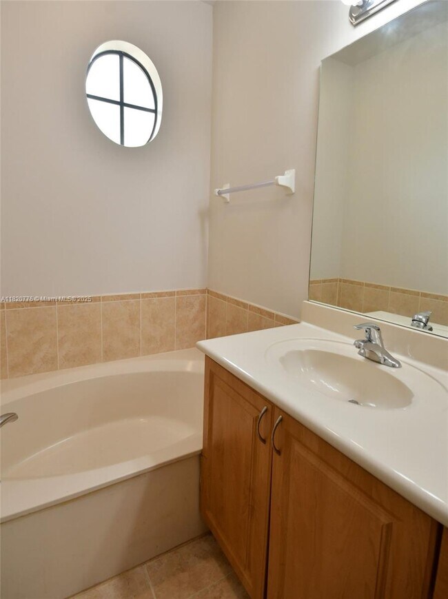 Building Photo - 8940 SW 228th Ln
