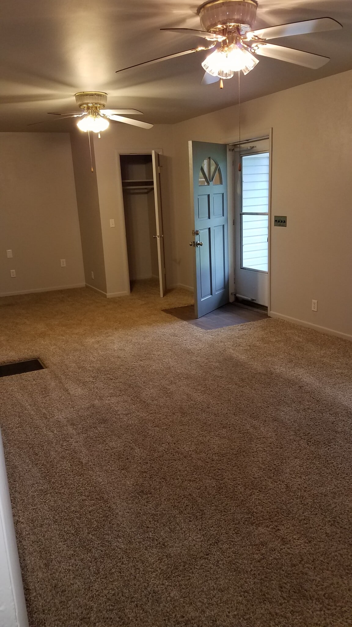 Living room on front of house - 605 Bennett
