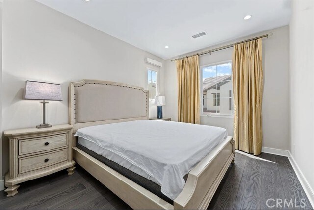 Building Photo - 135 Oceano