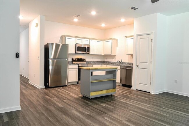 Building Photo - 38061 Elby Ln