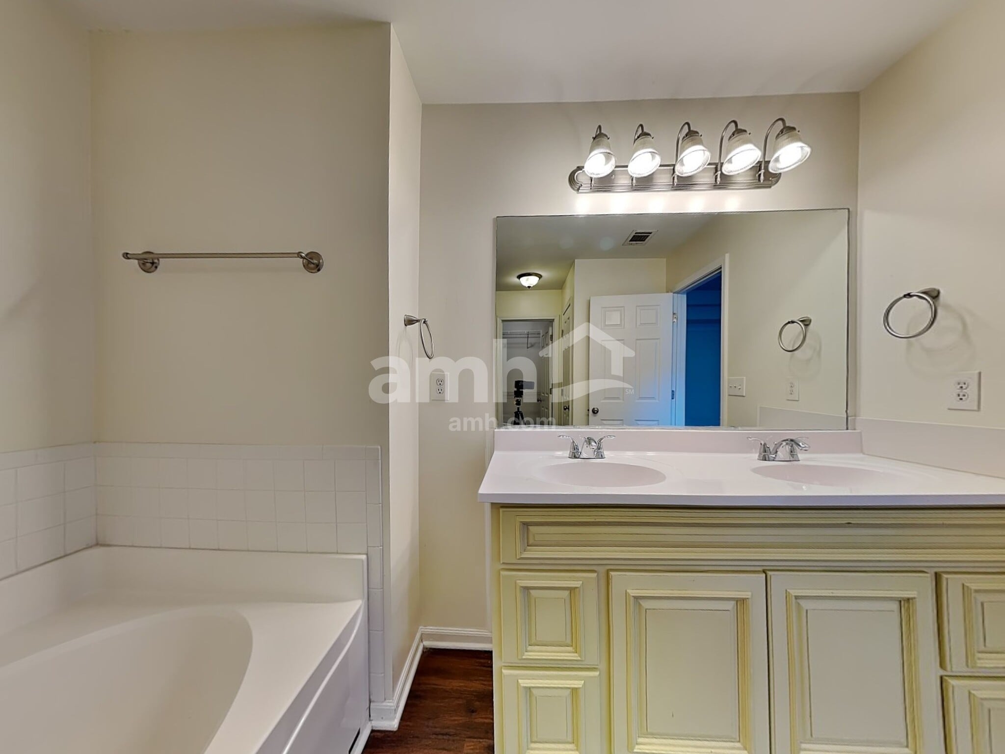 Building Photo - 3472 Skyland Ridge Ct
