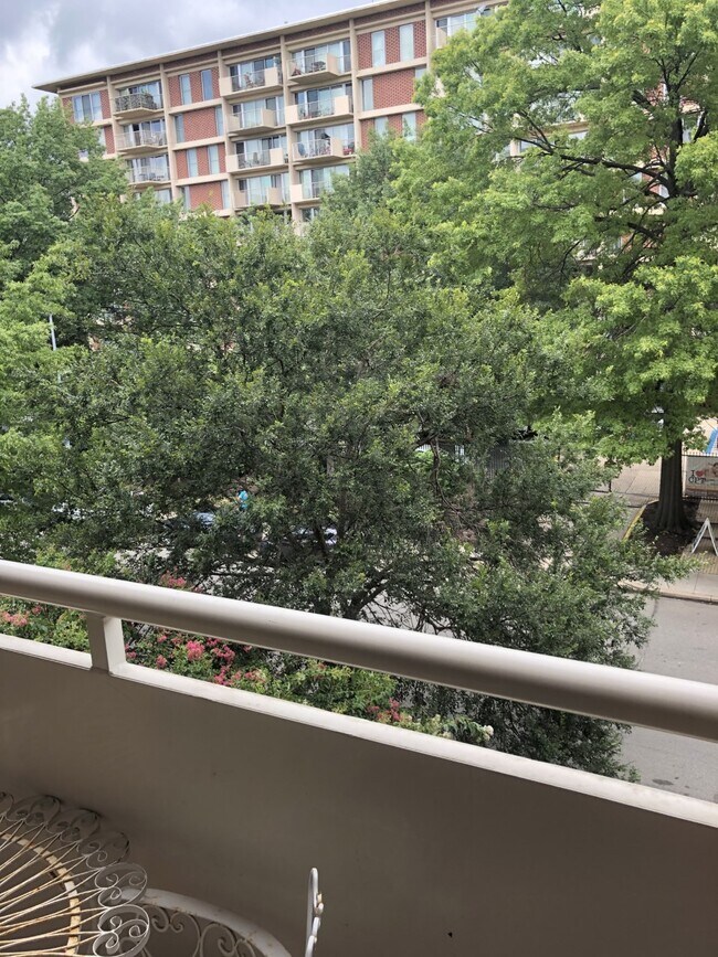 Building Photo - 350 G St SW