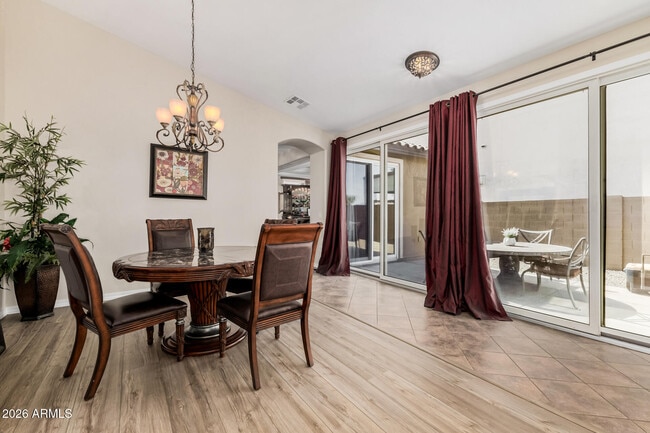 Building Photo - 2288 E Wisteria Dr