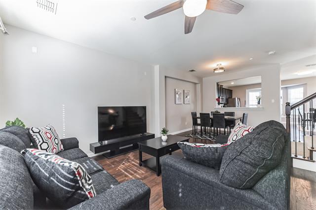 Building Photo - 7880 Oxer Dr
