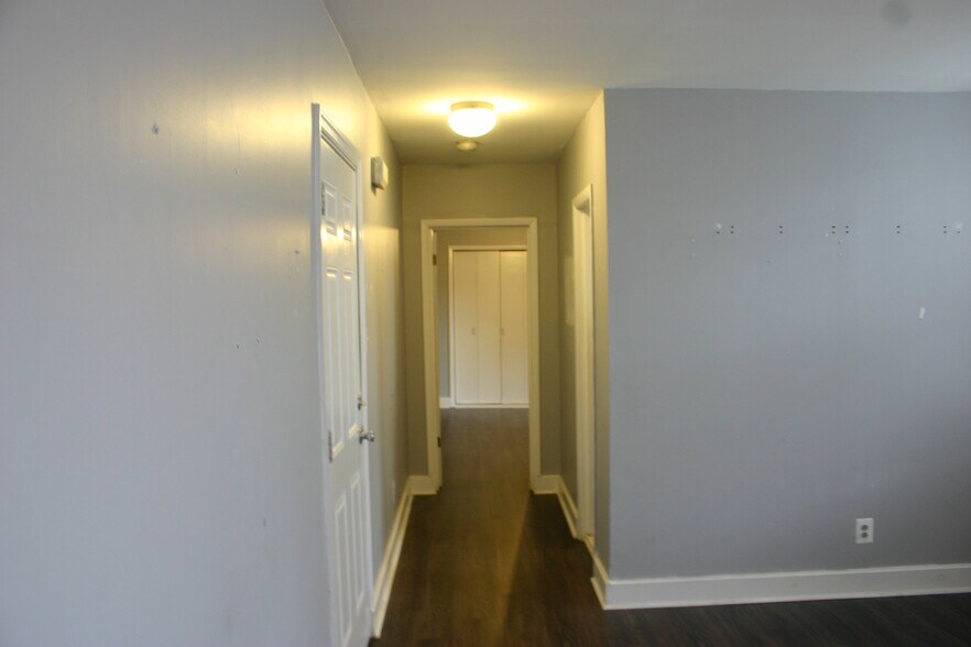 Hallway - 808 S 6th St