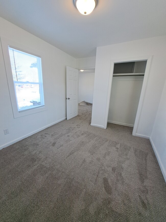 Building Photo - 2251 Martin Ave