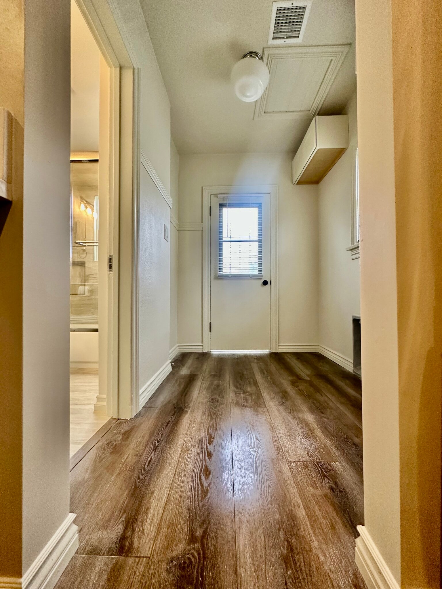 Building Photo - 211 Corona Ave