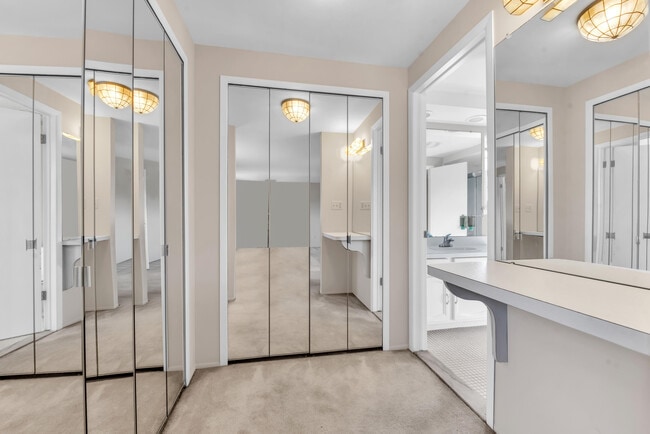 Building Photo - 197 Kings Way