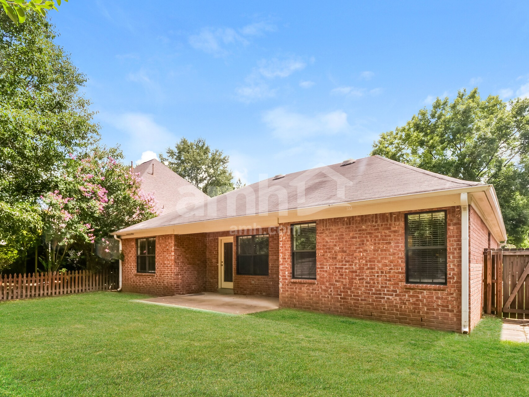 Building Photo - 8002 Jills Creek Dr