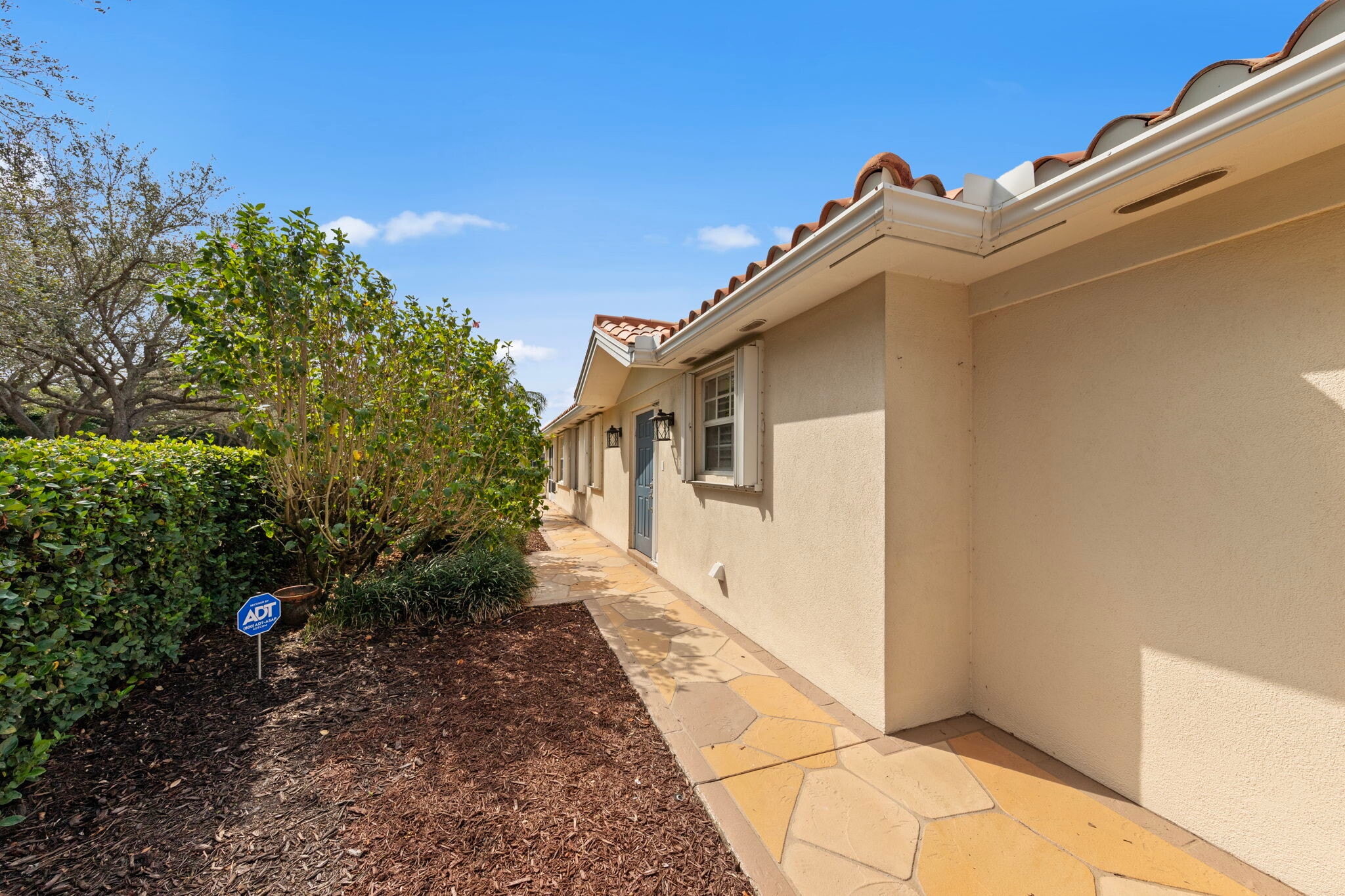 Building Photo - 4748 San Carlo Ct