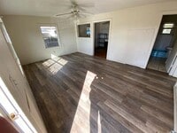 Building Photo - 625 Holmes Ave