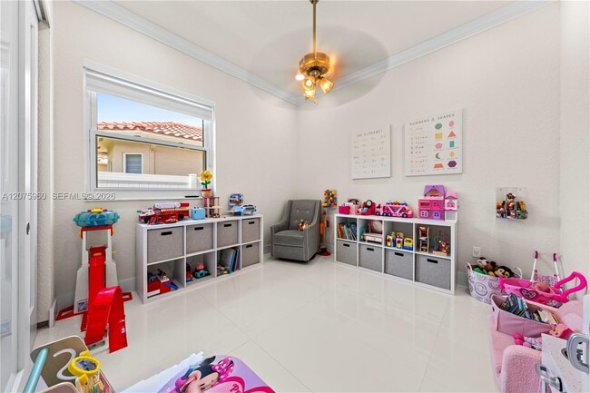 Building Photo - 2133 SW 118th Ave