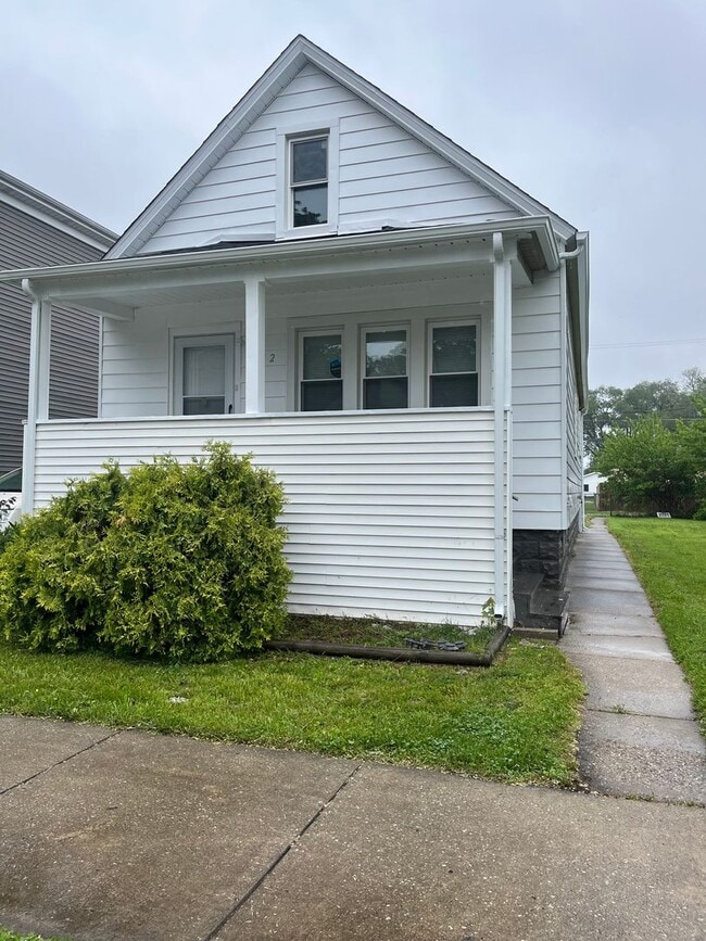 Primary Photo - Newly Remodeled 3Bedroom house in Calumet ...